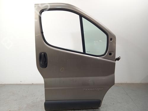 Used Right front door RENAULT TRAFIC II Bus (JL) 2.5 dCi 145 (JL0J) (146 hp) 28184453