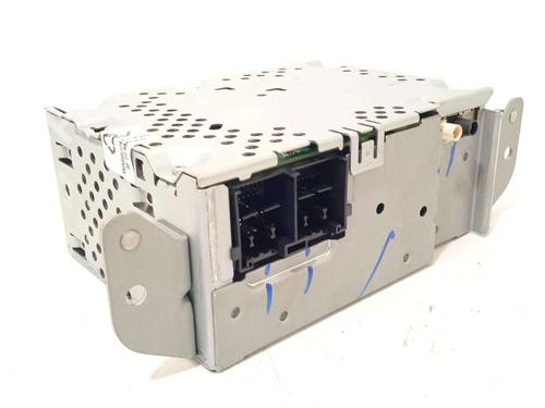Used Radio Radio 37632413 37632413