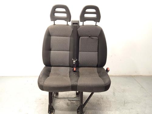 Used Right front seat FIAT DUCATO Van (250_) 130 Multijet 2,3 D (131 hp) 20983977