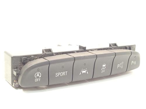 Used Switch OPEL ASTRA K Sports Tourer (B16) 1.4 Turbo (35) (150 hp) 30202750