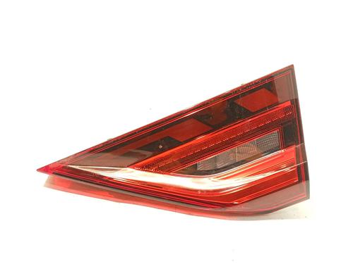 Feu de coffre droit AUDI A1 Sportback (GBA) 30 TFSI (116 hp) 31933750