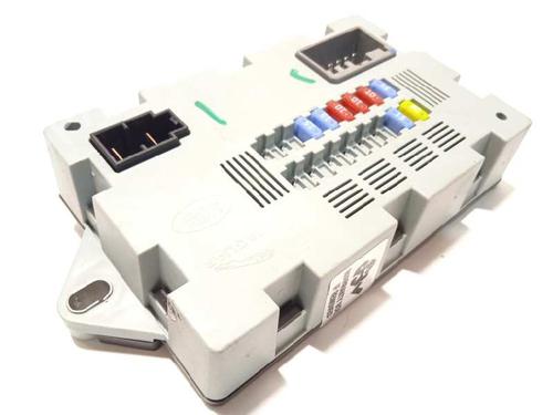 Used Fuse box Fuse box 13616626 13616626