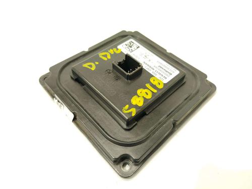 electronic-module-renault-megane-iv-hatchback-b9amn_-2015-37697692 main image