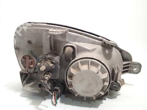 Left headlight HYUNDAI SANTA FÉ I (SM) 2.4 16V | BP10334229C28 