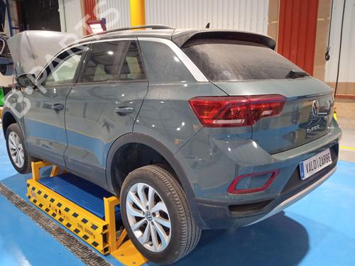 Tailgate lift support VW T-ROC (A11, D11)  | BP31949015C138 