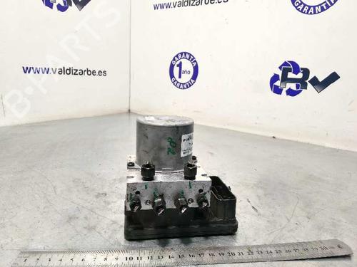 Used ABS pump KIA SPORTAGE III (SL) 1.7 CRDi (116 hp) 4555977