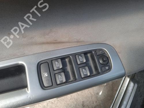 Right headlight VOLVO V50 (545) 2.0 D | BP28139153C29 