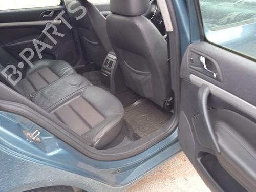 Left taillight SKODA OCTAVIA II (1Z3) 1.9 TDI | BP22779089C34