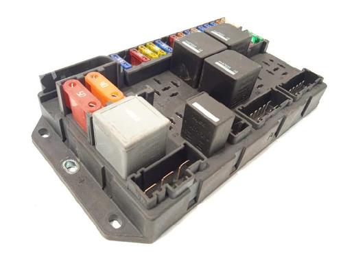 Used Fuse box LAND ROVER RANGE ROVER III (L322) 3.6 D 4x4 (272 hp) 7756748