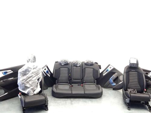 Bank set Bank set 38465754 38465754