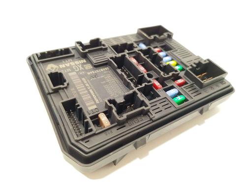 Used Fuse box Fuse box RENAULT CAPTUR II (HF_) TCe 140 (HFN0) (140 hp) 39973046 39973046