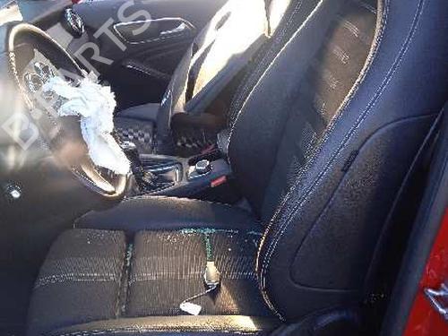 Gear lever MERCEDES-BENZ GLA-CLASS (X156) GLA 180 (156.942) | BP17048101M90 