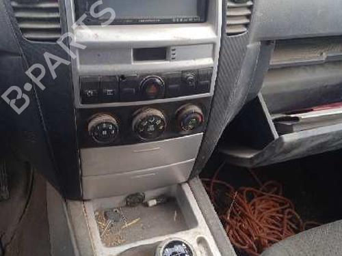 Left mirror KIA SORENTO I (JC) 2.5 CRDi 4WD | BP16942008C26 