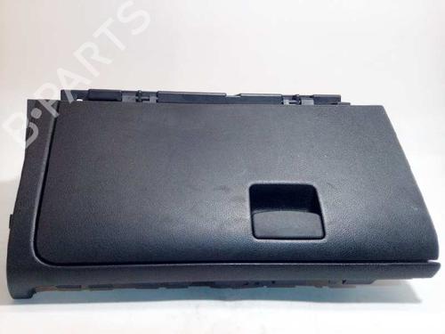 Used Glove box SUBARU XV (_GP_) 2.0 D AWD (GPD) (147 hp) 4681234