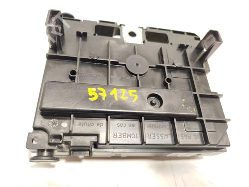 Fuse box CITROËN C4 Picasso I MPV (UD_) 2.0 HDi 138 | BP31014552E1