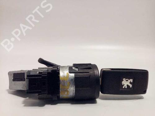 Used Ignition barrel PEUGEOT 3008 I MPV (0U_) 1.6 HDi (109 hp) 4453119