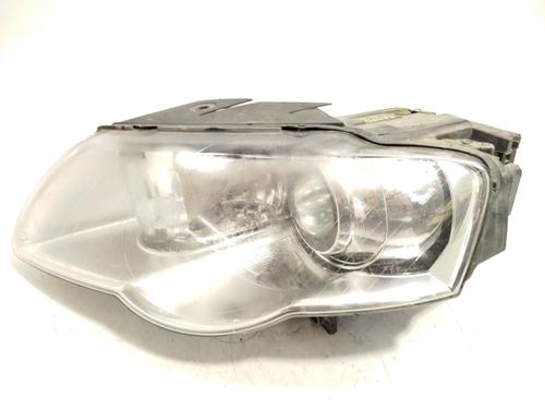 Lyskaster venstre VW PASSAT B6 (3C2) 2.0 TDI 16V (140 hp) 28139544