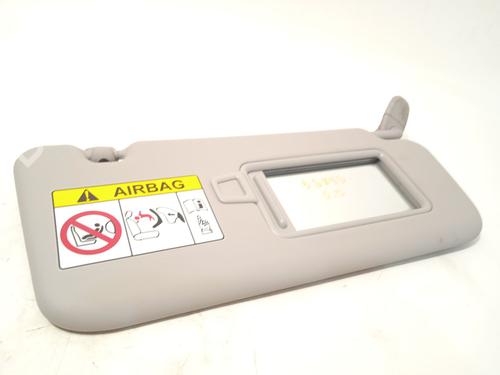 Used Right sun visor Right sun visor 19032679 19032679