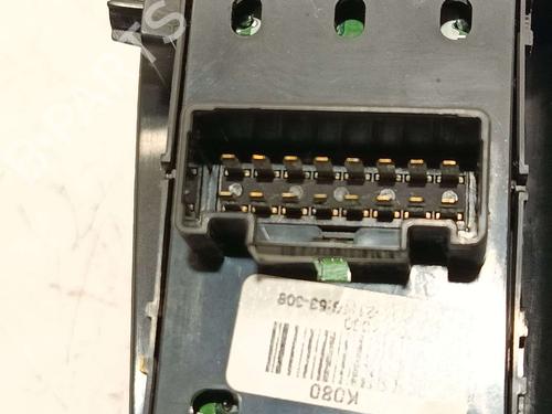 Left front window switch HYUNDAI ix20 (JC) 1.6 CRDI | BP38557446I27 - Image 4