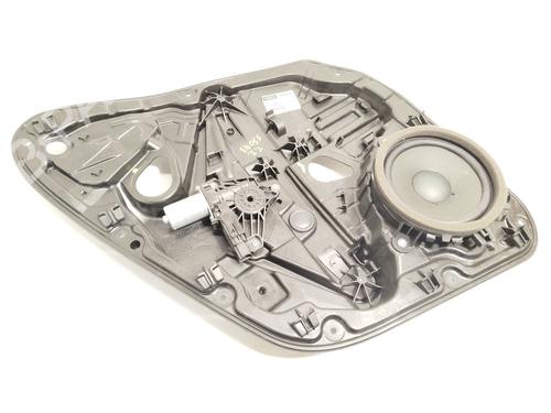 BP23547663C24 main image