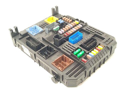 Used Fuse box Fuse box 38704535 38704535