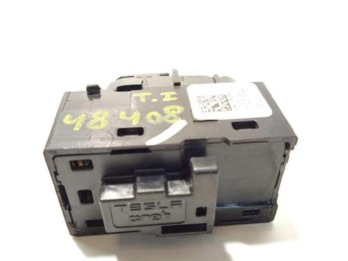 Left rear window switch TESLA MODEL 3 (5YJ3) | BP10146333I29 - Image 4