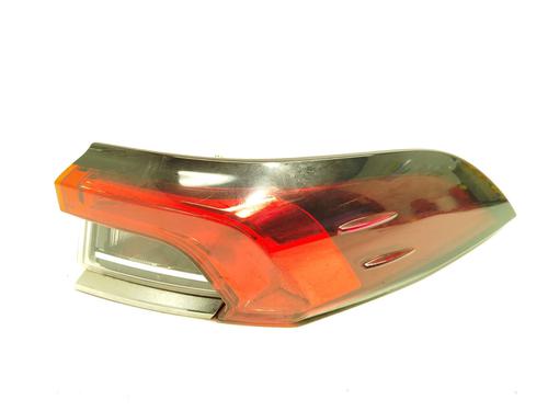 Used Right taillight Right taillight TOYOTA COROLLA Saloon (_E21_) 1.8 VVTi Hybrid (ZWE211, MZEA12) (98 hp) 33324721 33324721