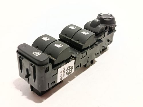 Used Left front window switch Left front window switch PEUGEOT 208 II (UB_, UP_, UW_, UJ_) 1.2 PureTech 100 (101 hp) 33869581 33869581