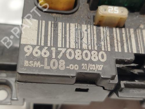 Fuse box CITROËN C4 Picasso I MPV (UD_) 2.0 HDi 138 | BP31014552E1