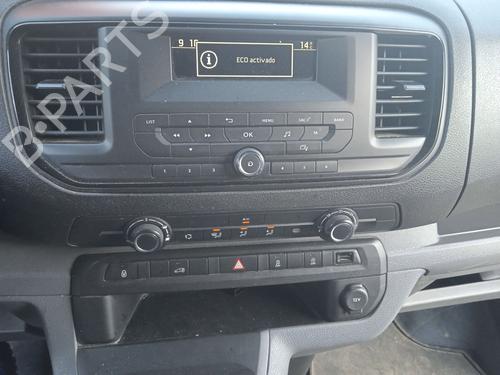 Left front steering knuckle PEUGEOT EXPERT Van (V_) 1.6 BlueHDi 115 | BP19792604M25 