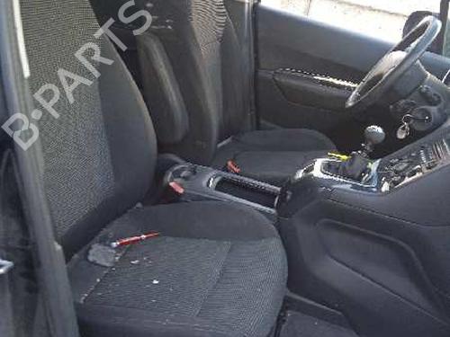 Left front door PEUGEOT 5008 (0U_, 0E_) 1.6 HDi | BP10711601C2 