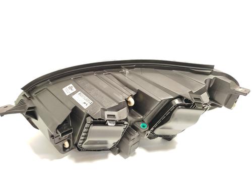 Right headlight PEUGEOT EXPERT Bus (V_)  | BP29281308C29 