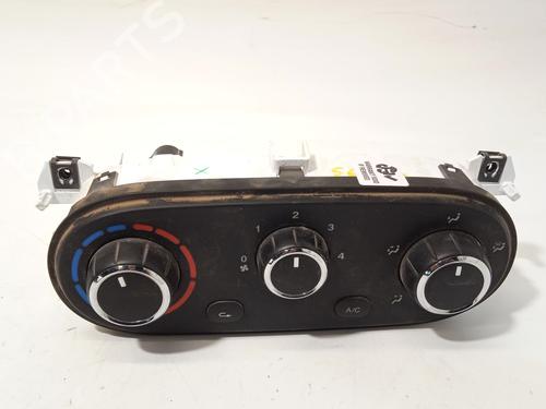 Climate control IVECO DAILY VI Van 35S16, 35C16, 40C16, 50C16, 70C16 | BP28110917I5 