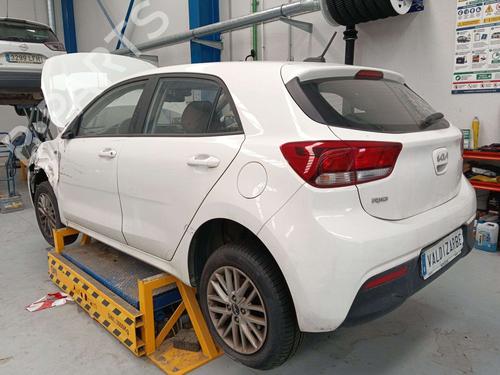 Rear parcel shelf KIA RIO IV (YB, SC, FB) 1.2 CVVT | BP40009944C85  - Image 18