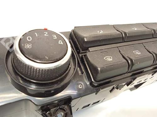 Climate control KIA SPORTAGE IV (QL, QLE) 1.6 GDI | BP8260531I5 