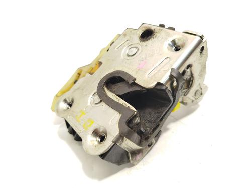 front-left-lock-dacia-dokker-mpv-ke_-2012-2013-2014-2015-2016-2017-2018-2019-2020-2021-27269959 main image