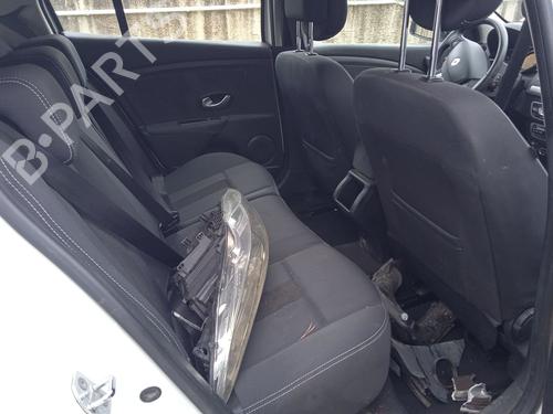 Fuse box RENAULT MEGANE III Hatchback (BZ0/1_, B3_) 1.5 dCi | BP32701257E1  - Image 21