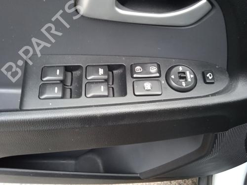 Fuse box KIA SPORTAGE III (SL) 1.7 CRDi | BP23076781E1 