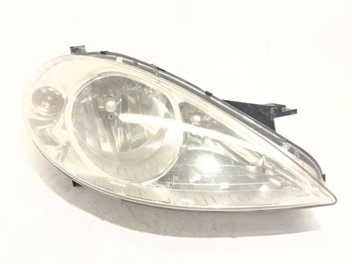 Used Right headlight Right headlight MERCEDES-BENZ A-CLASS (W169) A 160 CDI (169.006, 169.306) (82 hp) 40220156 40220156
