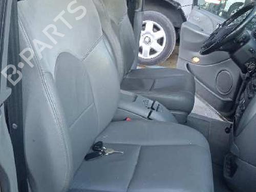 Left front fenders CHRYSLER VOYAGER IV (RG, RS) 2.8 CRD | BP13626878C41 