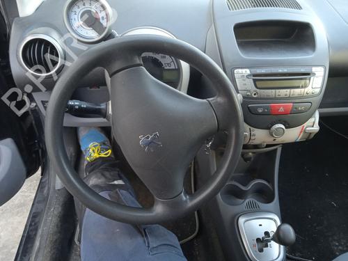 Left taillight PEUGEOT 107 (PM_, PN_) 1.0 | BP31448384C34 