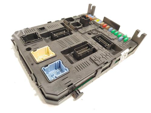 Used Fuse box Fuse box 27723157 27723157