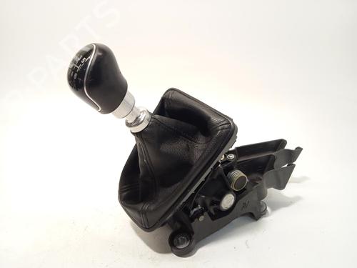 Used Gear lever FORD FOCUS IV (HN) 1.0 EcoBoost (125 hp) 19542110