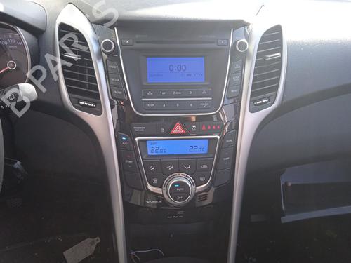 Fuse box HYUNDAI i30 (GD) 1.4 | BP22729353E1  - Image 25