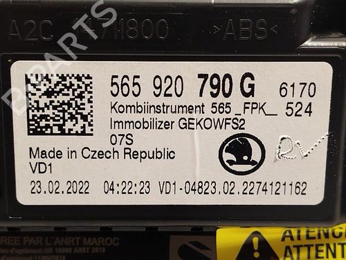 Instrument cluster SKODA KAROQ (NU7, ND7) 1.5 TSI | BP30898051C47