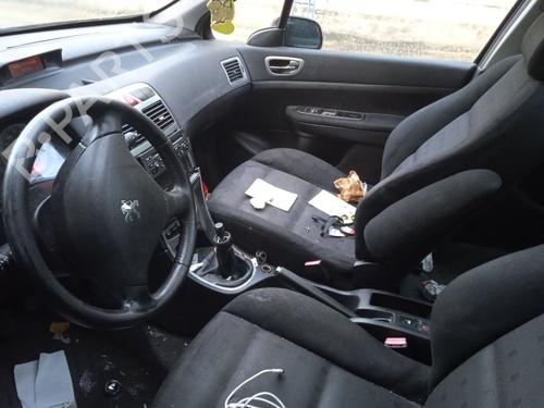 Right taillight PEUGEOT 307 Break (3E) 2.0 HDI 110 | BP30687058C35 