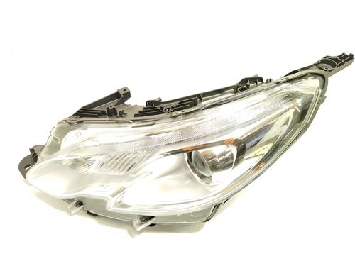 Used Left headlight PEUGEOT 2008 I (CU_) 1.2 THP 110 / PureTech 110 (110 hp) 23256763