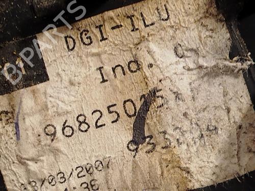 Right mirror CITROËN C4 Picasso I MPV (UD_) 2.0 HDi 138 | BP31015208C27