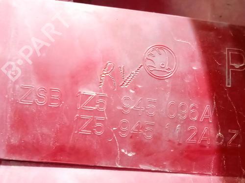 Right taillight SKODA OCTAVIA II (1Z3) 2.0 TDI 16V | BP23131178C35