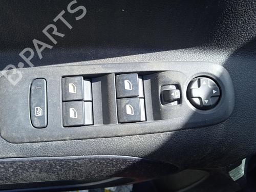 Fuse box PEUGEOT RIFTER 1.5 BlueHDi 130 | BP25487711E1 